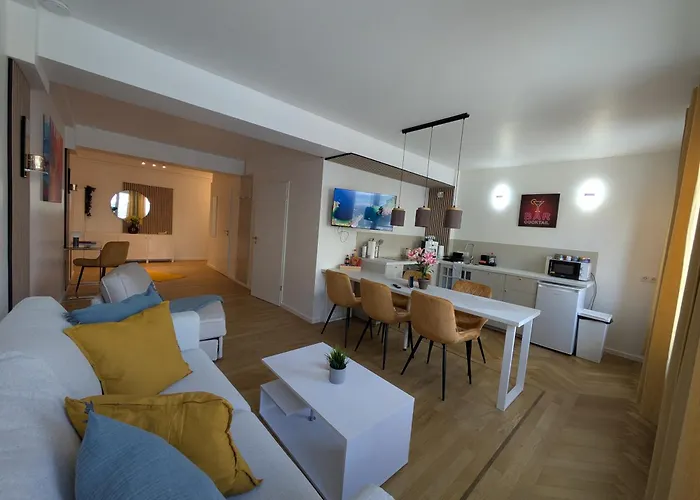 Munich Top Place Direkt Am Karlsplatz - Stachus 70 Qm Mit 2 Schlafzimmer Apartment Mila